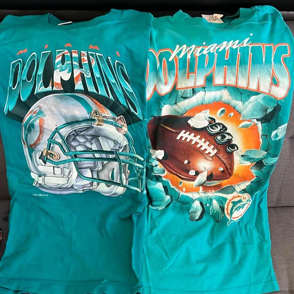 Miami Dolphins T shirts multiple vintage